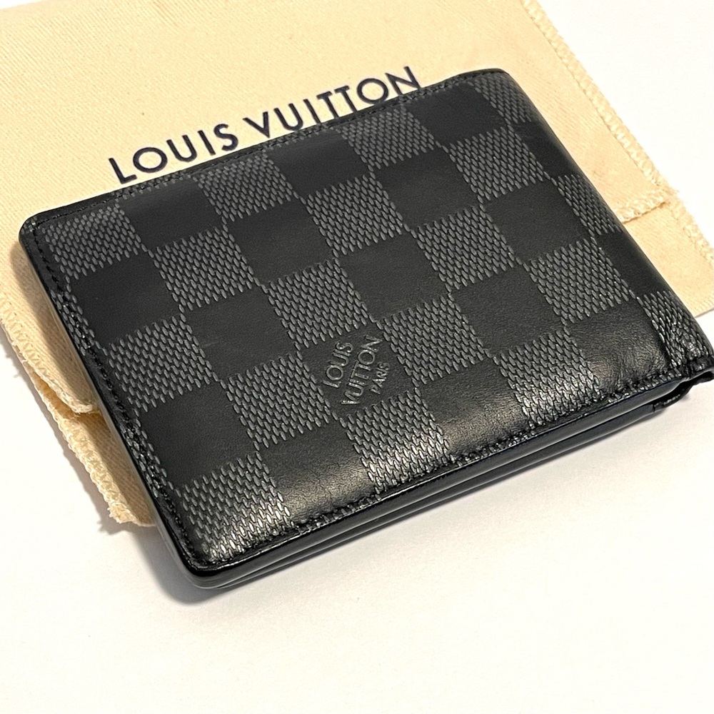 Louis Vuitton Metallic Damier Infini Onyx Silver Leather Multiple Wallet
